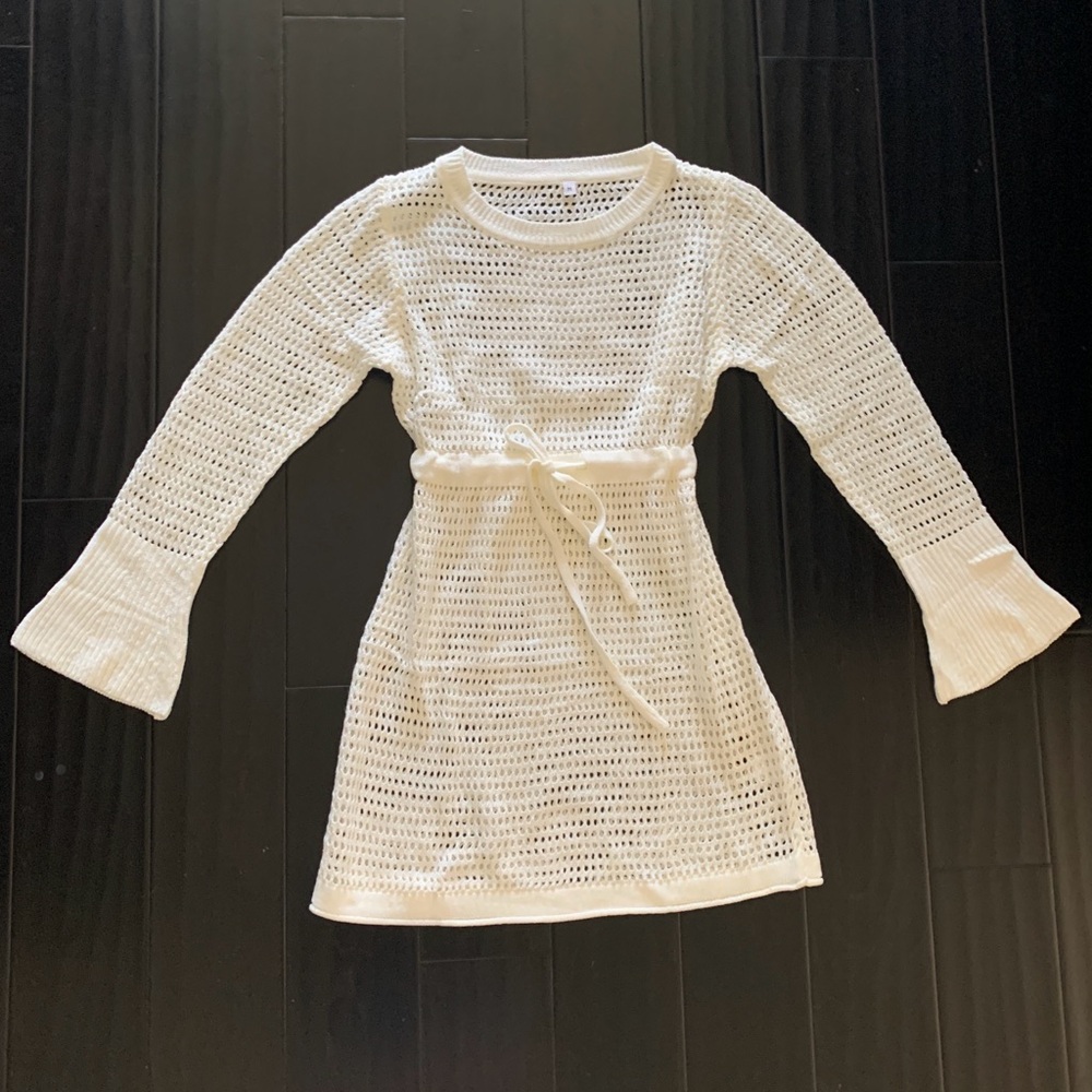 Chic Cream Knit Beach Dress with Bell Sleeves